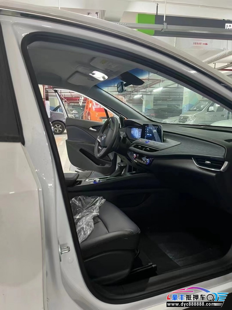 23年别克微蓝轿车抵押车出售