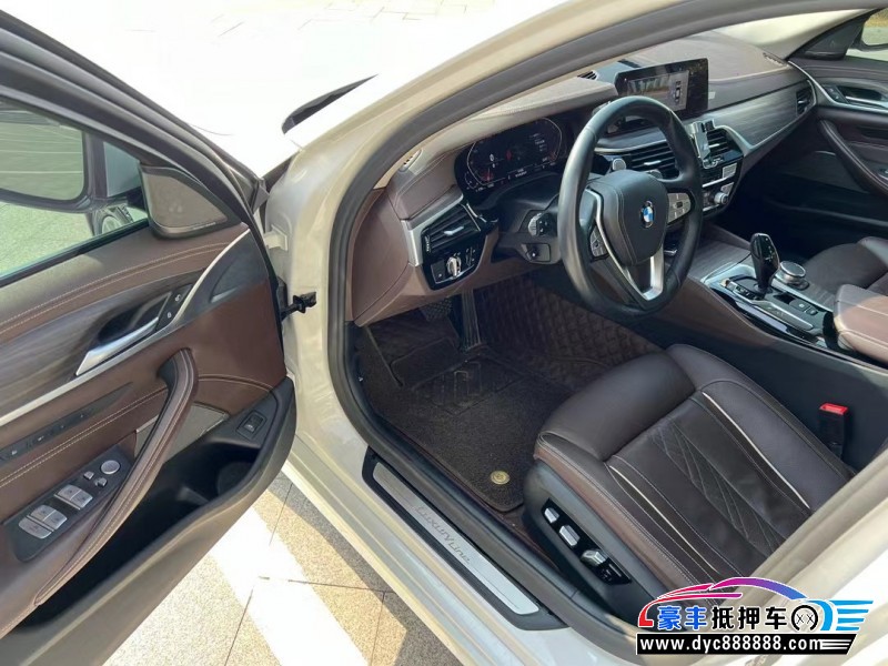 20年宝马5系轿车抵押车出售