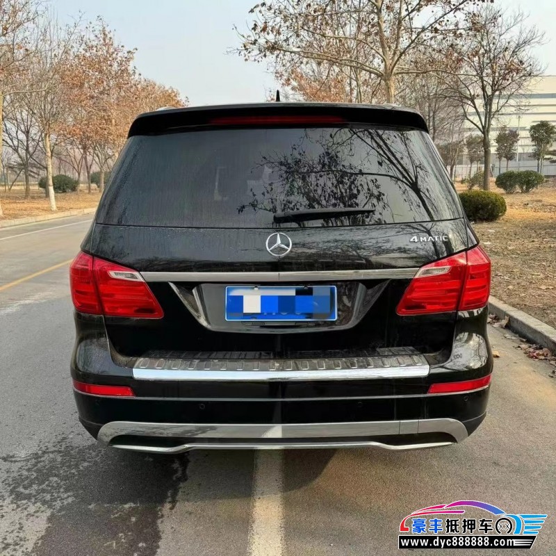 14年奔驰GL轿车抵押车出售