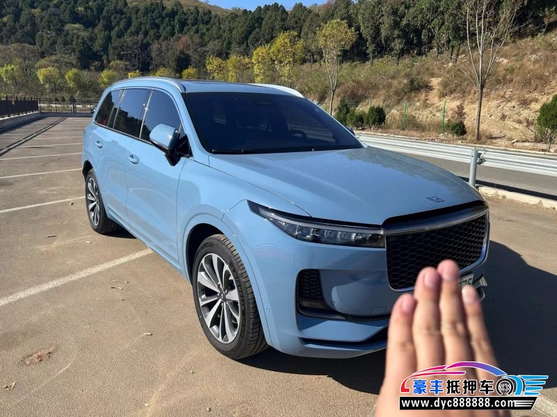 22年理想ONE轿车抵押车出售