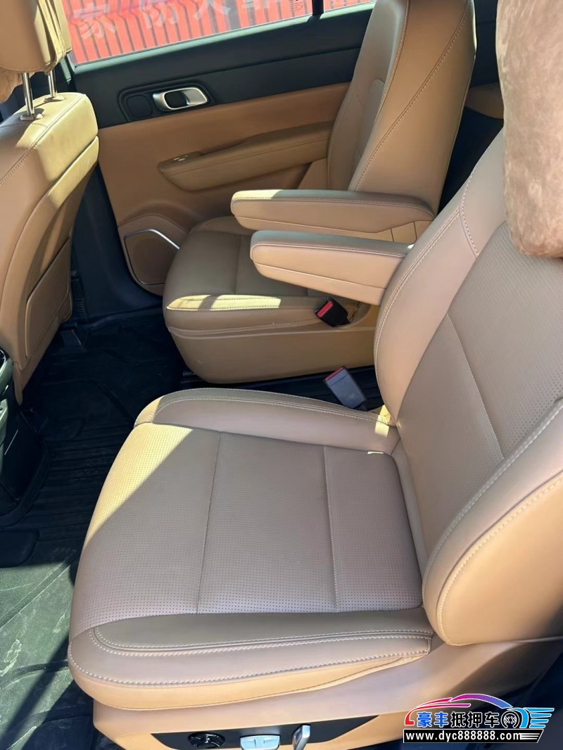 22年理想ONE轿车抵押车出售