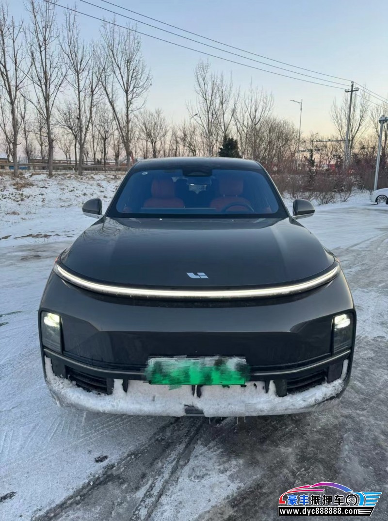 23年理想L8轿车抵押车出售