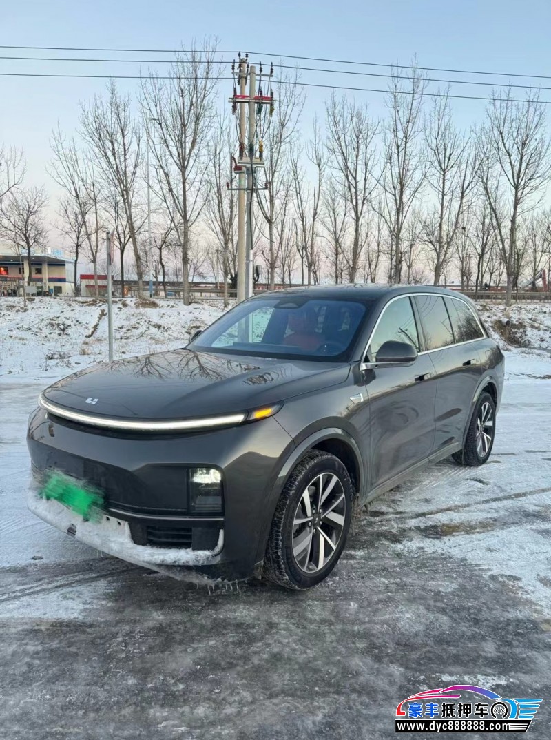 23年理想L8轿车抵押车出售