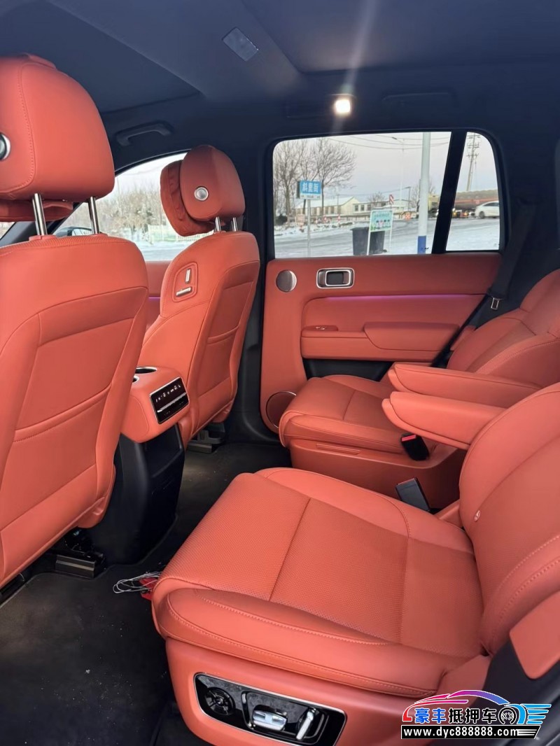 23年理想L8轿车抵押车出售