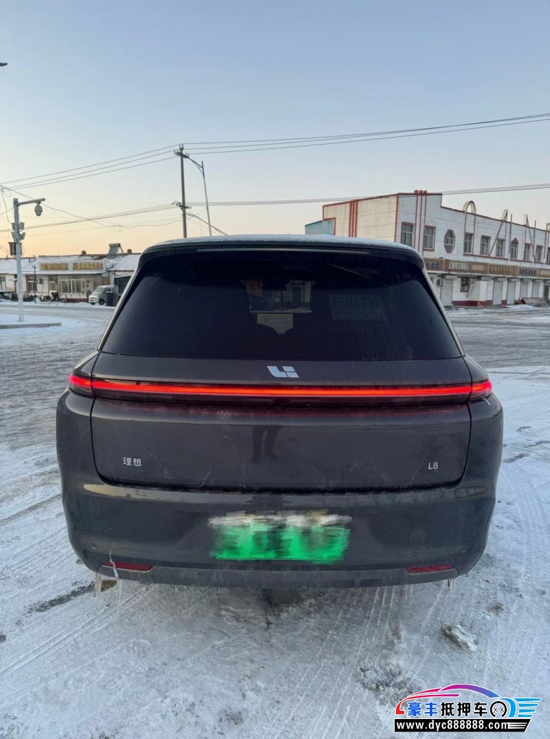 23年理想L8轿车抵押车出售