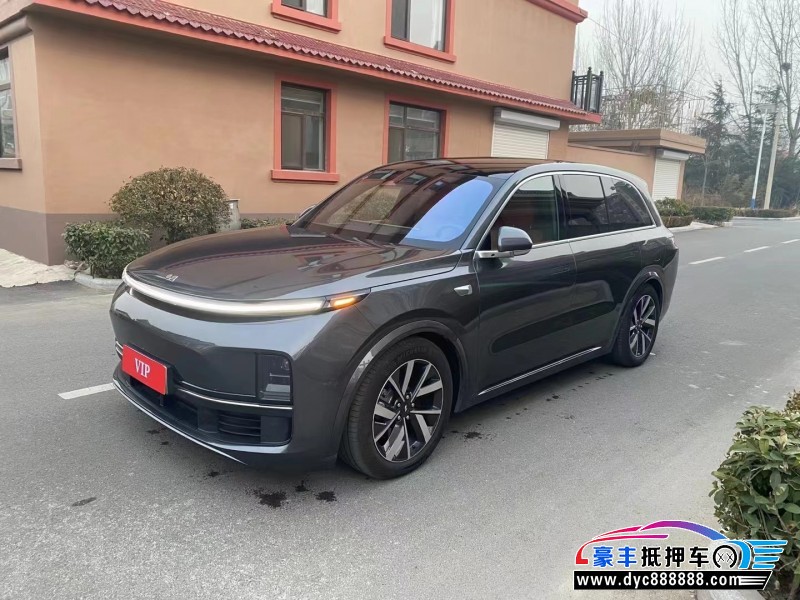 23年理想L8轿车抵押车出售