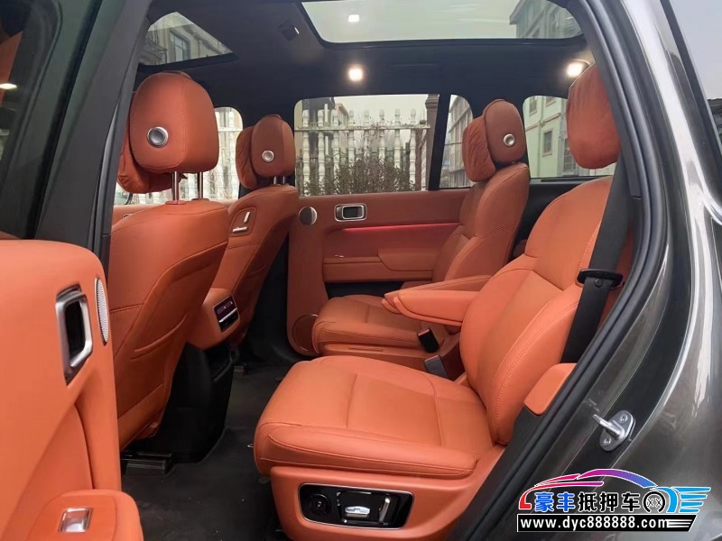 23年理想L8轿车抵押车出售