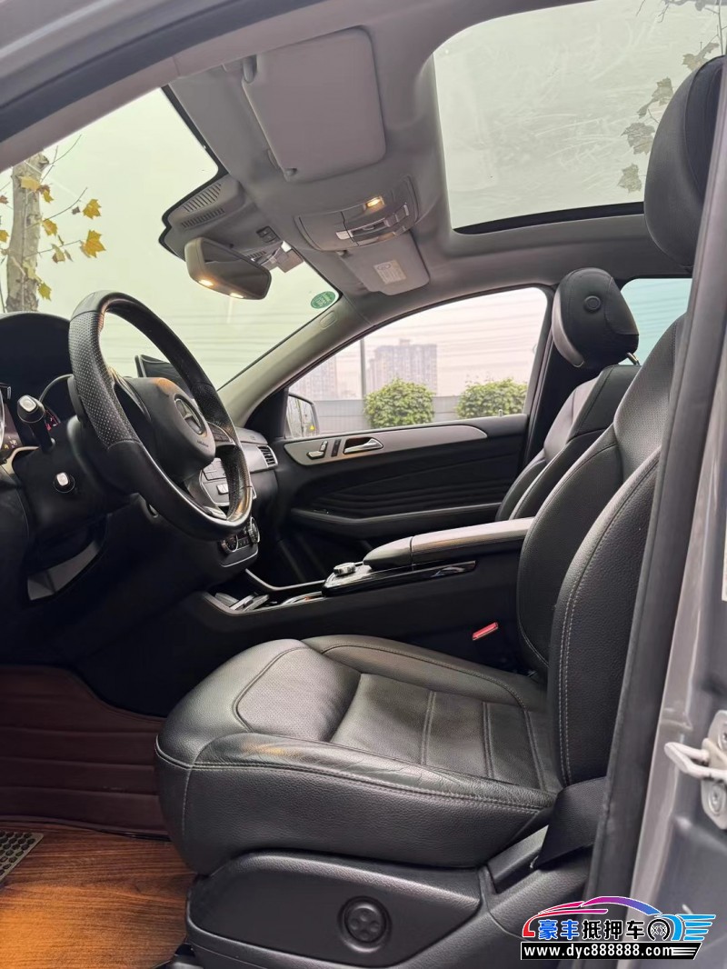 15年奔驰GLE轿车抵押车出售