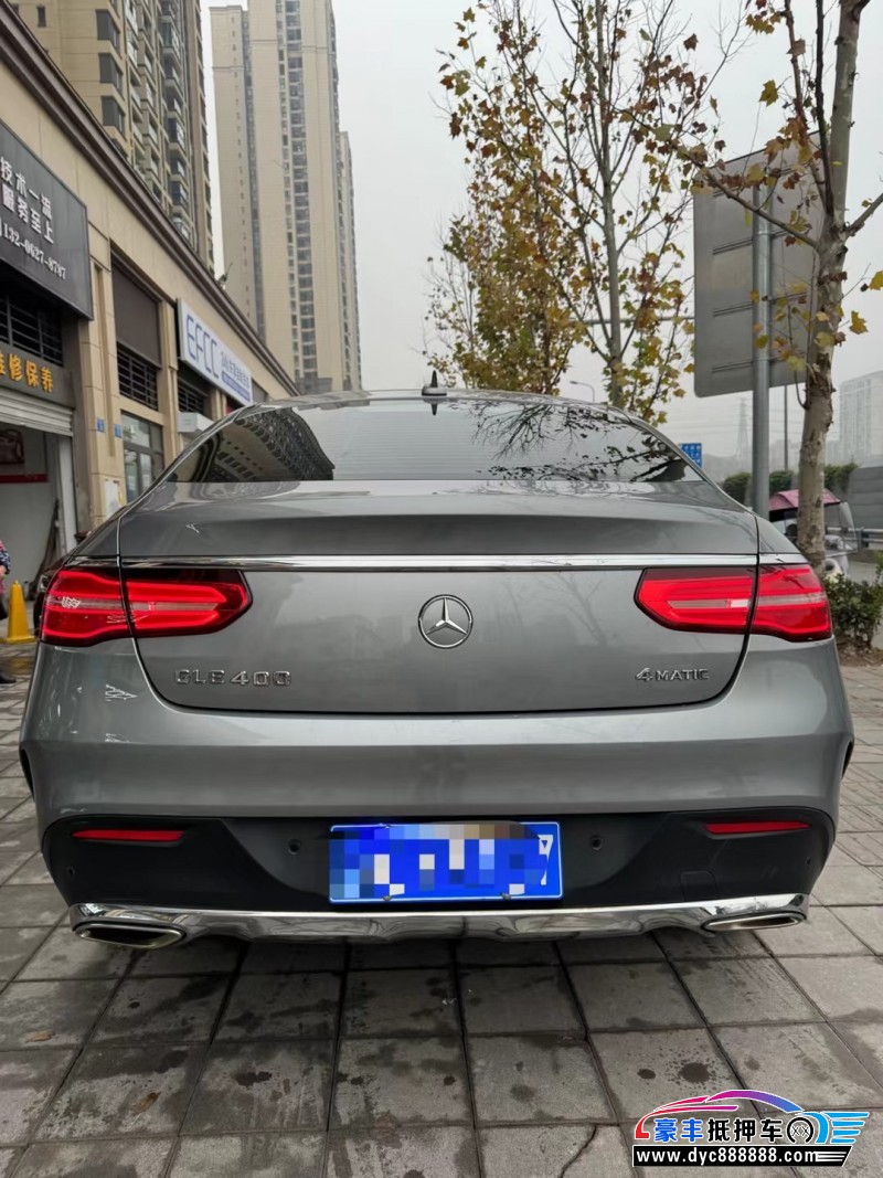 15年奔驰GLE轿车抵押车出售