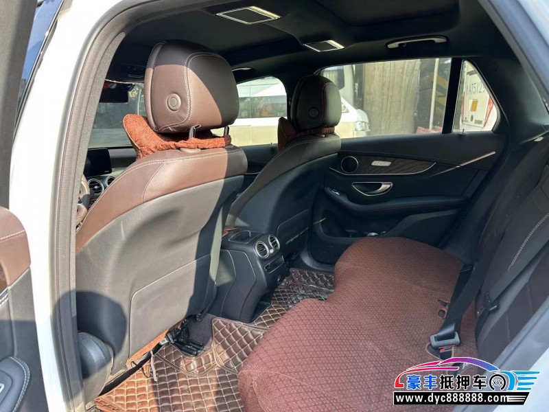 20年奔驰GLC轿车抵押车出售