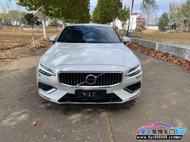 20年沃尔沃S60轿车抵押车出售