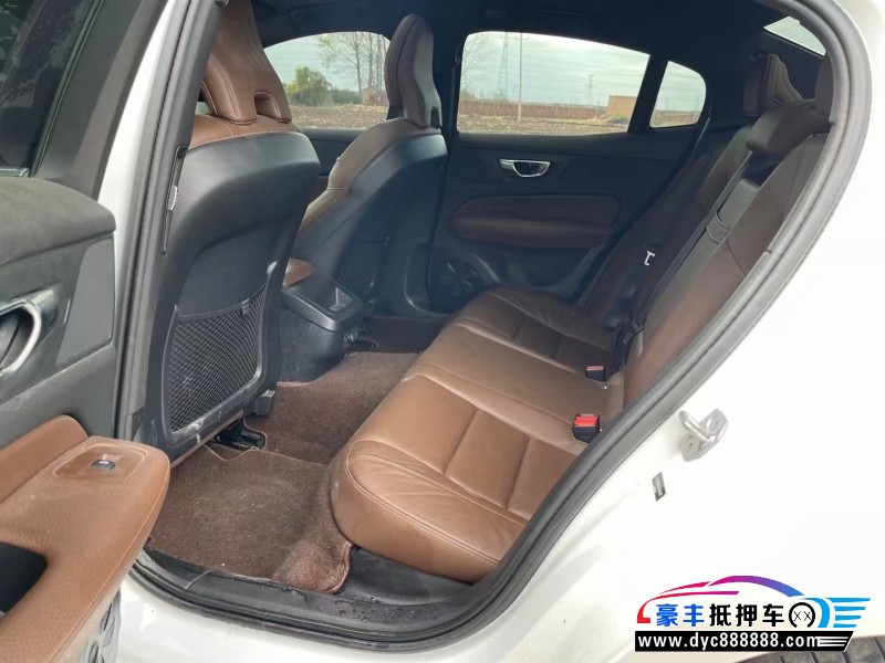 20年沃尔沃S60轿车抵押车出售