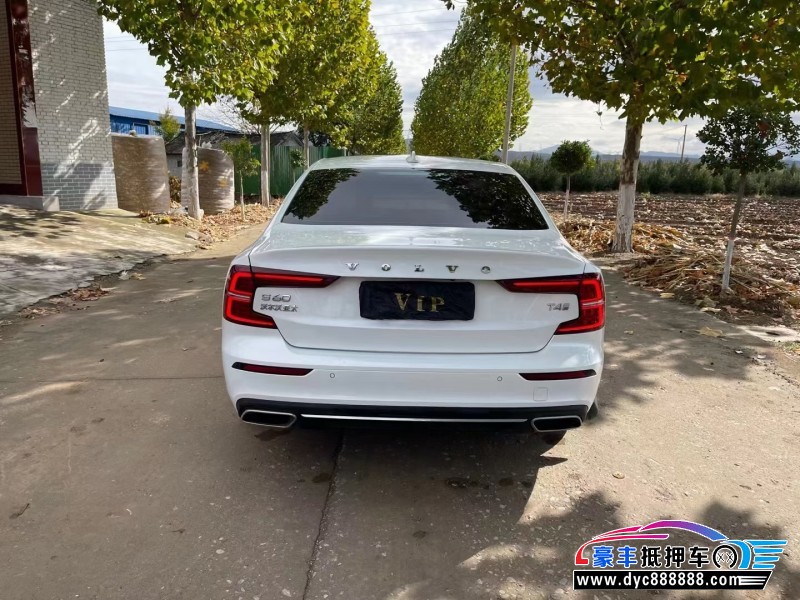 20年沃尔沃S60轿车抵押车出售