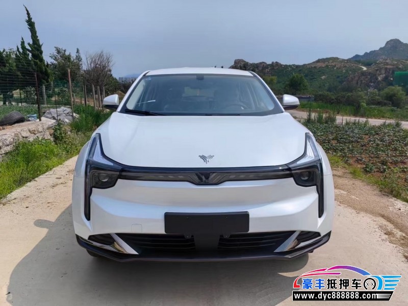 23年哪吒USUV抵押车出售