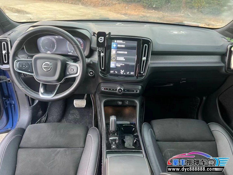21年沃尔沃XC40SUV抵押车出售