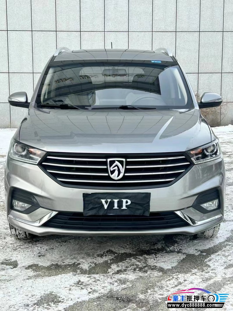 18年宝骏宝骏360轿车抵押车出售