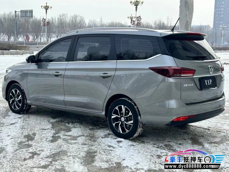 18年宝骏宝骏360轿车抵押车出售