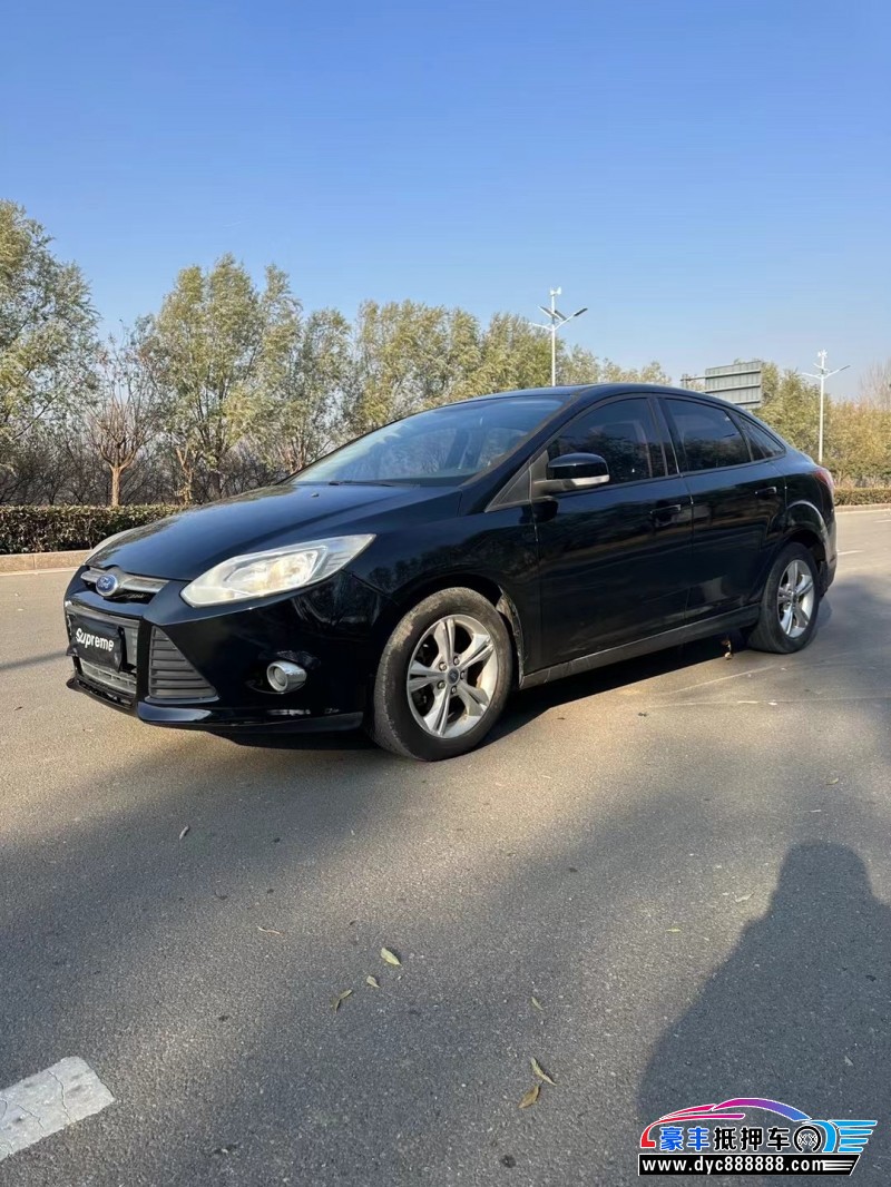 15年福特福克斯轿车抵押车出售