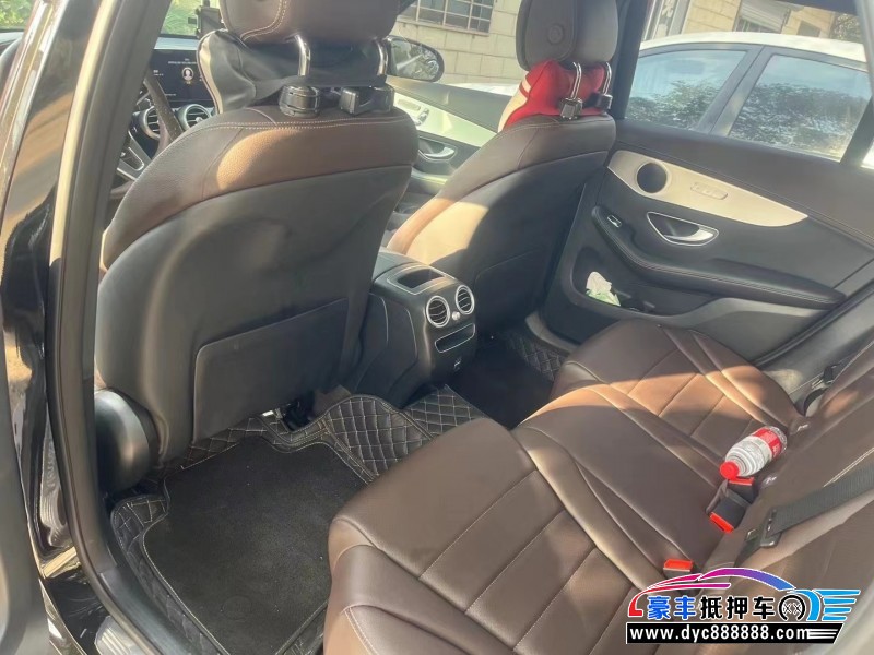 22年奔驰GLC轿车抵押车出售