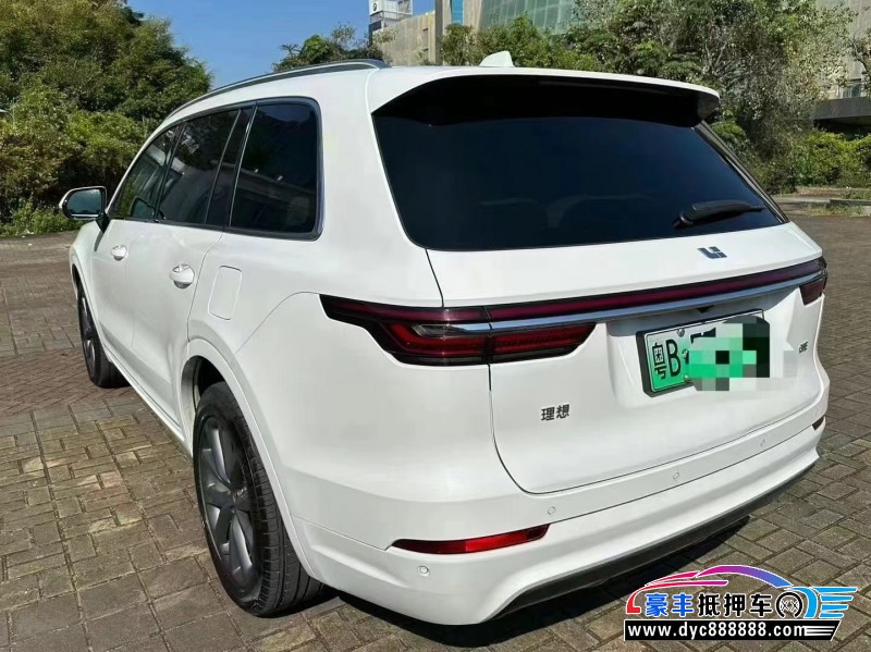 21年理想ONE轿车抵押车出售