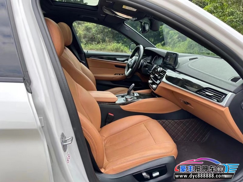 18年宝马5系轿车抵押车出售