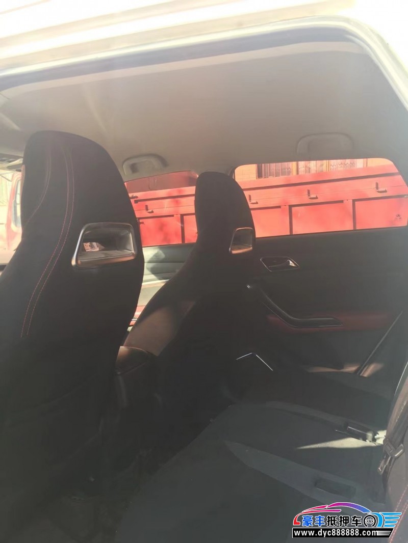 18年猎豹汽车CS9轿车抵押车出售