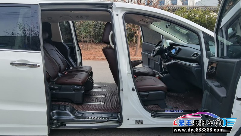 21年本田奥德赛轿车抵押车出售