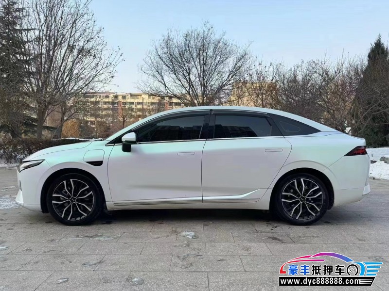 22年小鹏汽车P5轿车抵押车出售