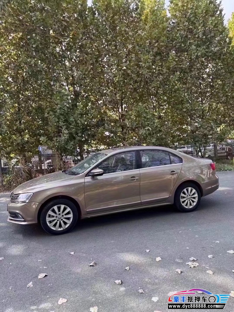 16年大众速腾轿车抵押车出售