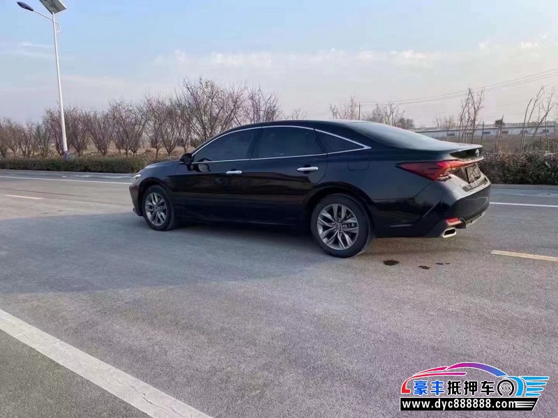 22年丰田亚洲龙轿车抵押车出售