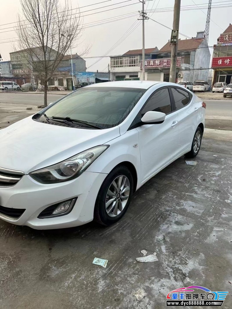16年现代朗动轿车抵押车出售
