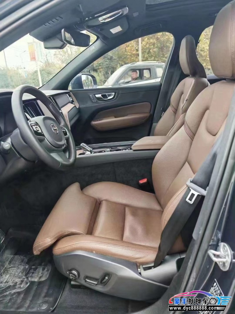 23年沃尔沃XC60SUV抵押车出售