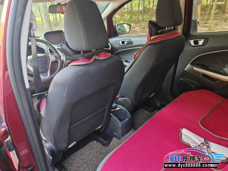 14年福特翼搏轿车抵押车出售