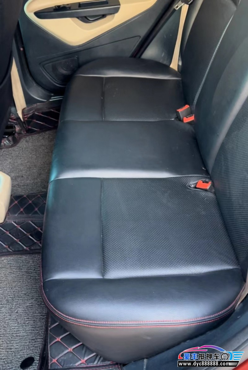 09年福特嘉年华轿车抵押车出售