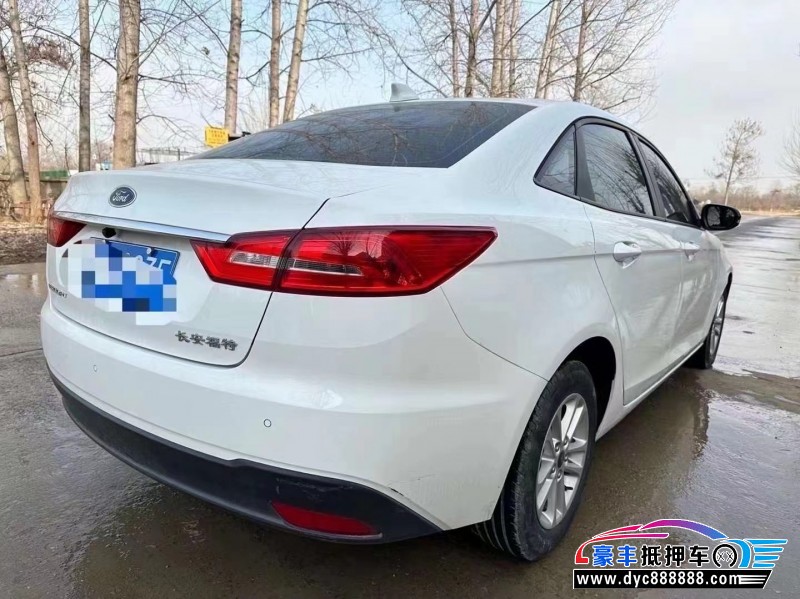 19年福特福睿斯轿车抵押车出售