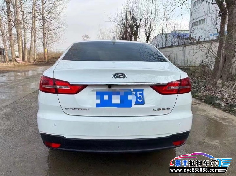 19年福特福睿斯轿车抵押车出售