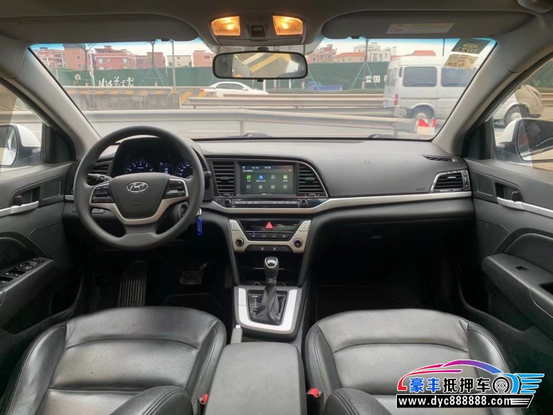 18年现代领动轿车抵押车出售