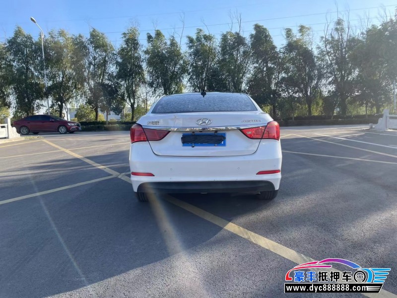 17年现代名图轿车抵押车出售