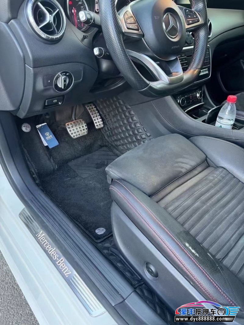 17年奔驰CLA轿车抵押车出售