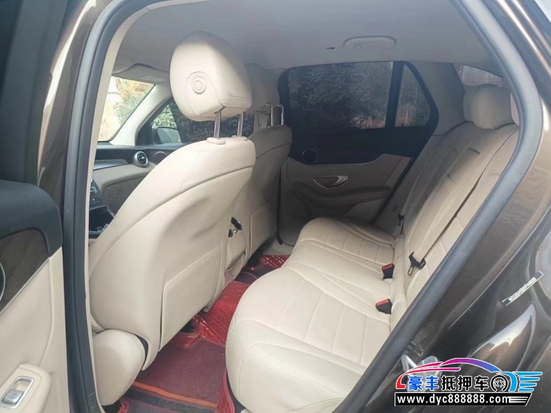 19年奔驰GLCSUV抵押车出售