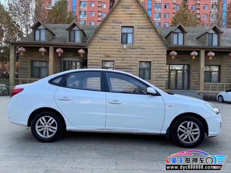 15年现代悦动轿车抵押车出售