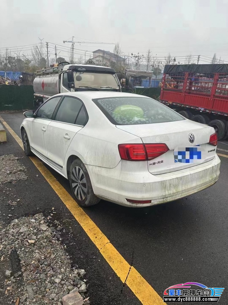 17年大众速腾轿车抵押车出售