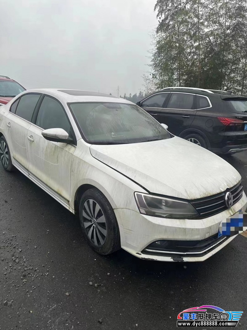 17年大众速腾轿车抵押车出售