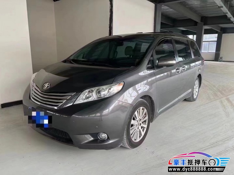 13年丰田塞纳轿车抵押车出售