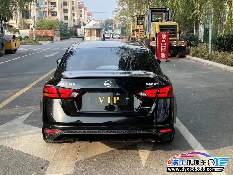 21年日产天籁轿车抵押车出售