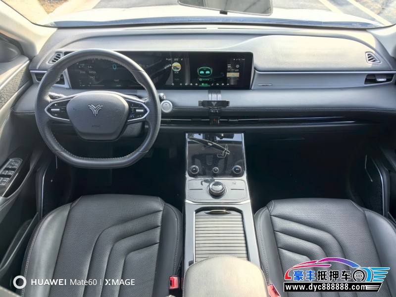 21年哪吒USUV抵押车出售