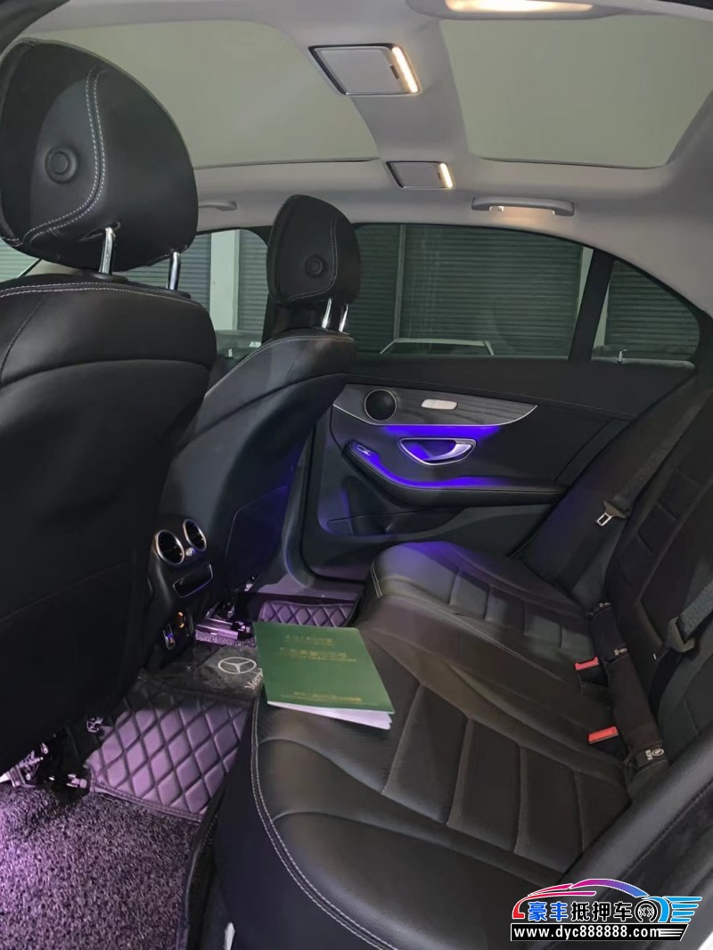 21年奔驰C轿车抵押车出售