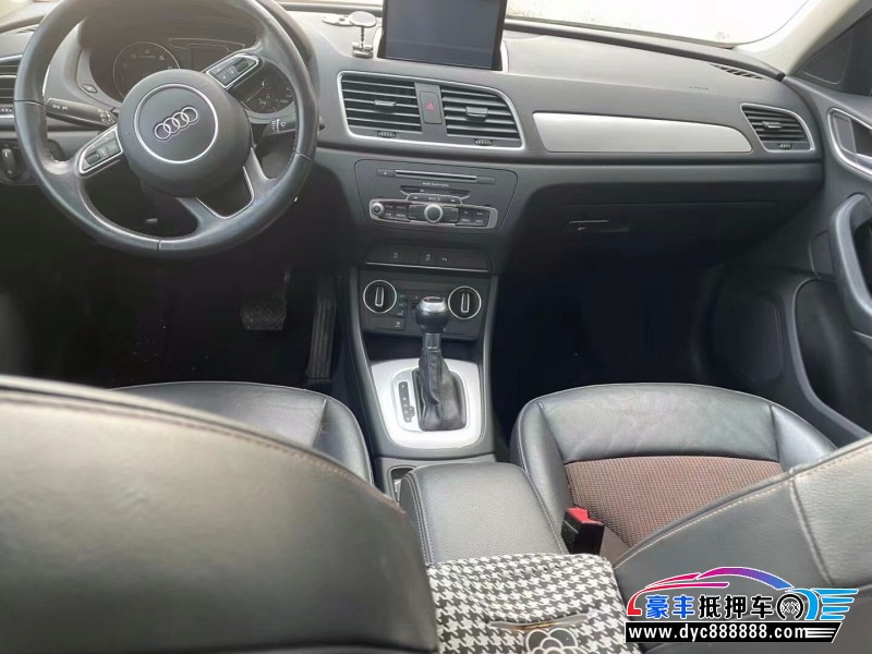 16年奥迪Q3轿车抵押车出售