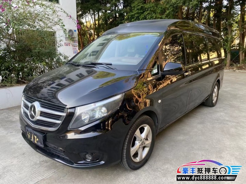 19年奔驰威霆轿车抵押车出售