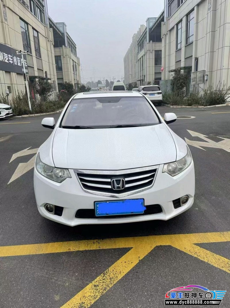 13年本田思铂睿轿车抵押车出售